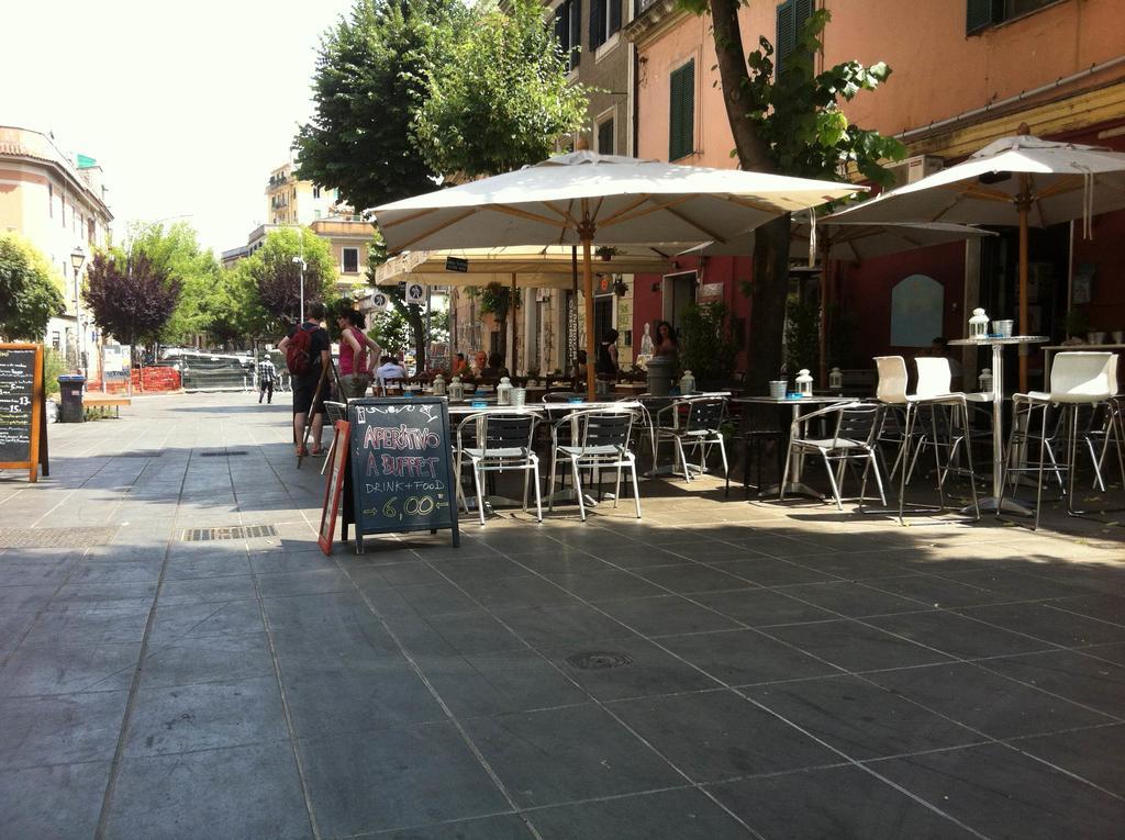 La Casa Di Fonzie Apartment โรม ภายนอก รูปภาพ